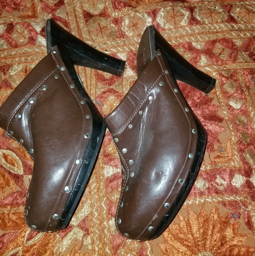 Heeled clogs - Picture 3 of 4